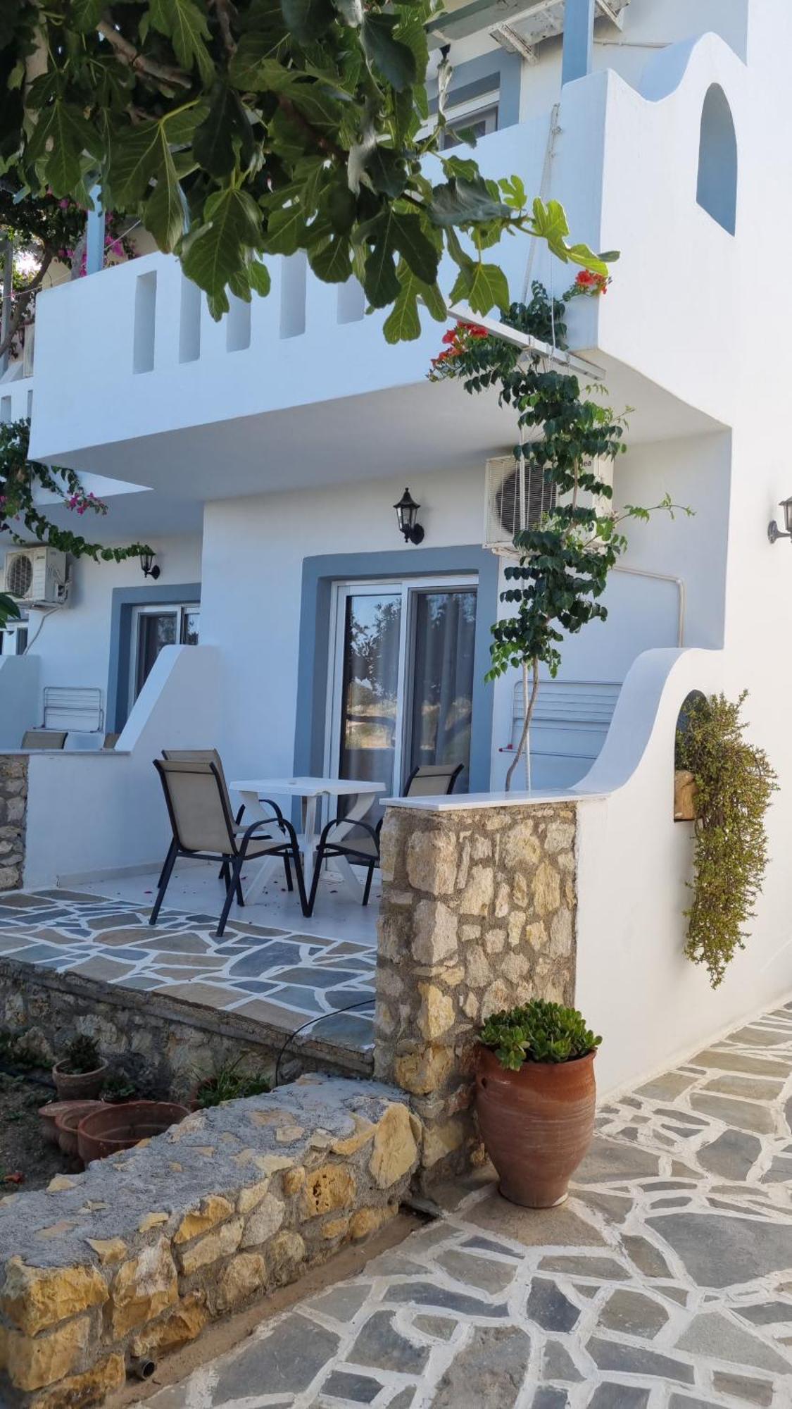 Studios Nina Amoopi Exterior photo